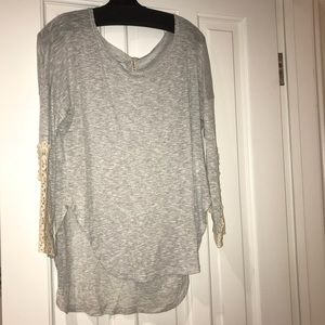 Gray top with crochet sleeves
